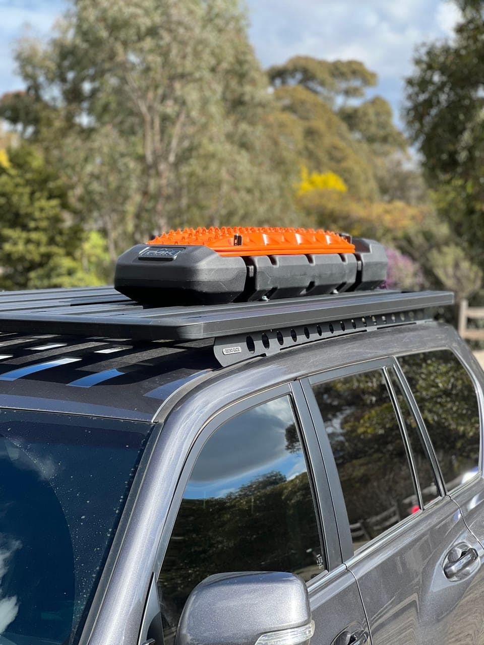 M4C | 50l Water Tank to suit Roof Racks - Universal Fit - Pak Offroad
