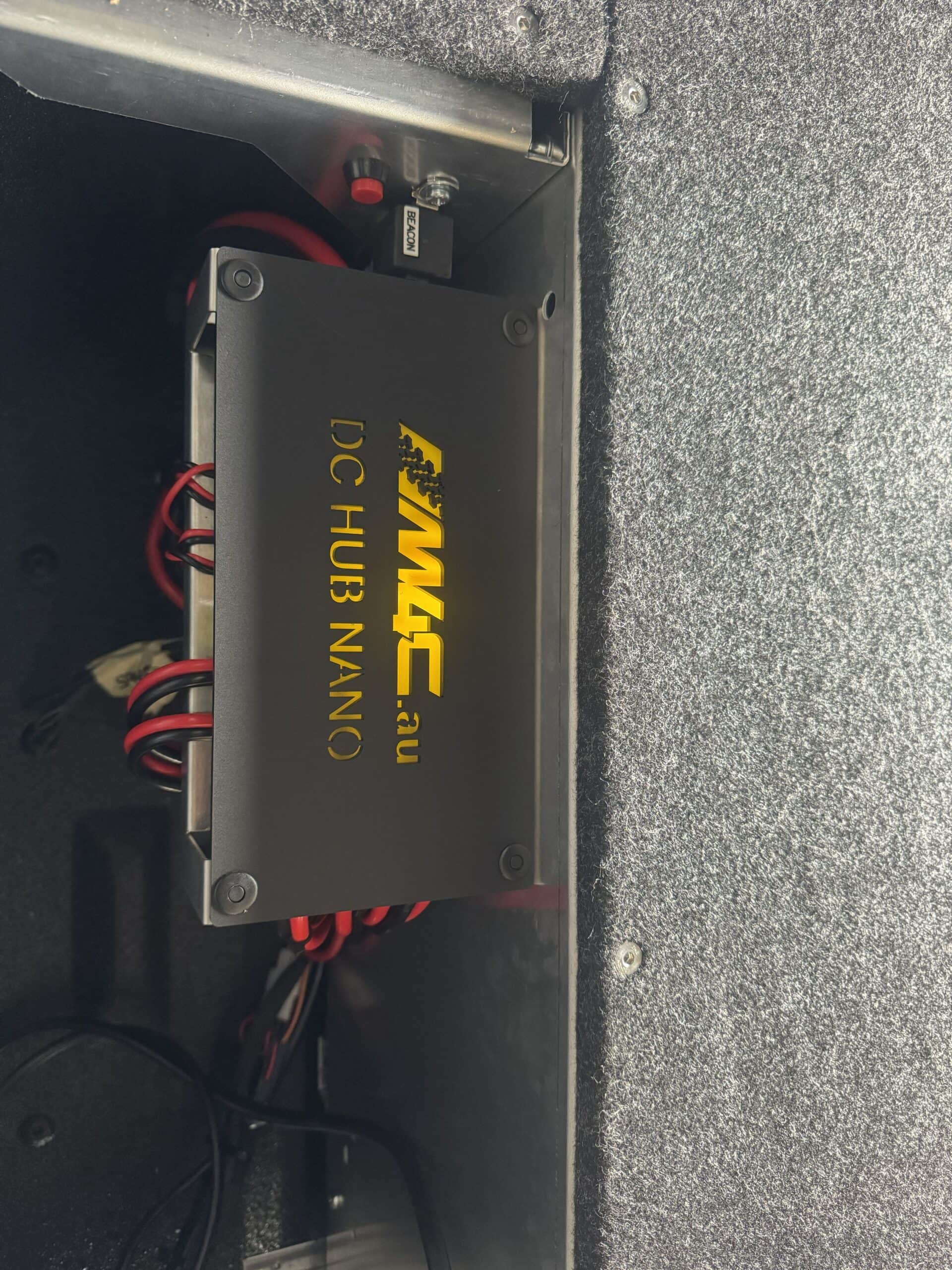 M4C.AU | DC-HUB NANO | POWER DISTRIBUTION HUB | M4C M4C.AU | DC-HUB NANO | POWER DISTRIBUTION HUB