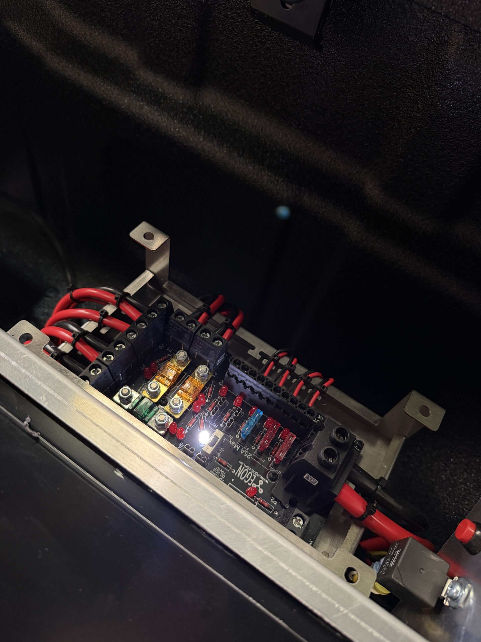 M4C.AU | DC-HUB NANO | POWER DISTRIBUTION HUB | M4C M4C.AU | DC-HUB NANO | POWER DISTRIBUTION HUB - Image 3